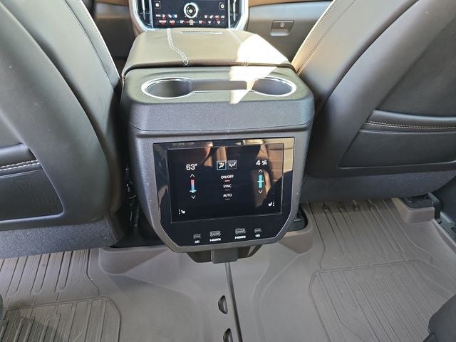 2025 GMC Yukon XL Denali Ultimate