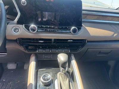 2023 GMC Canyon Denali