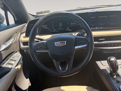 2024 Cadillac XT4 Luxury
