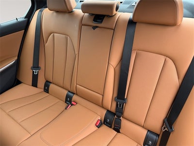 2025 BMW 3 Series 330i xDrive