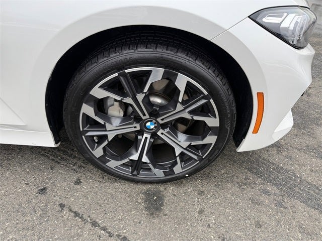 2025 BMW 3 Series 330i xDrive