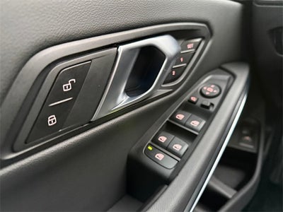 2025 BMW 3 Series 330i xDrive