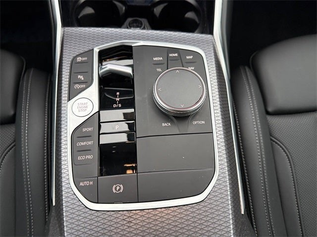 2025 BMW 3 Series 330i xDrive