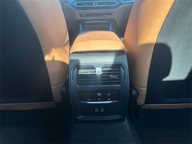 2024 BMW 3 Series 330i xDrive