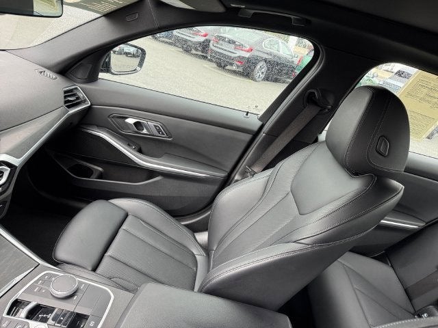2023 BMW 3 Series 330i xDrive