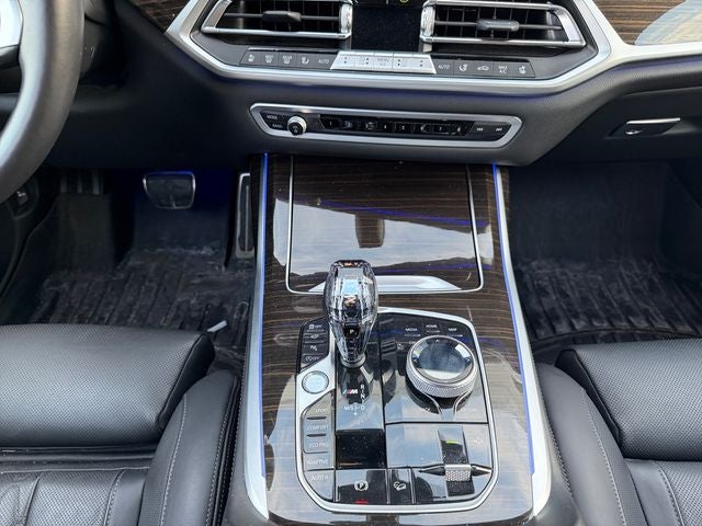 2021 BMW X7 M50i