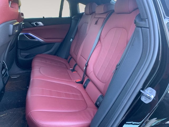 2022 BMW X6 xDrive40i