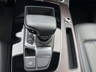 2023 Audi Q5 45 S line Premium quattro