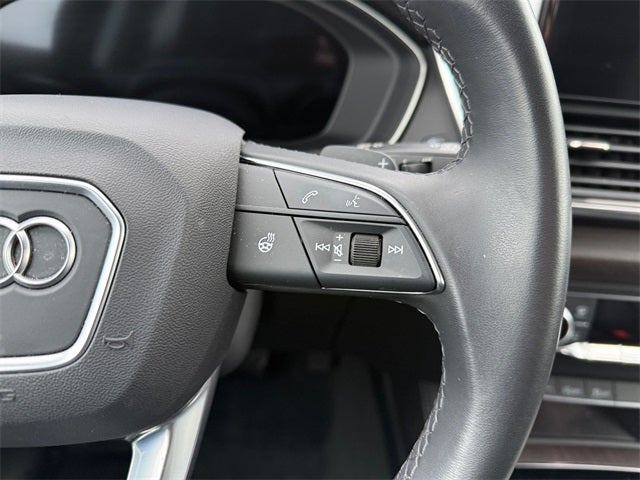 2023 Audi Q5 45 S line Premium quattro