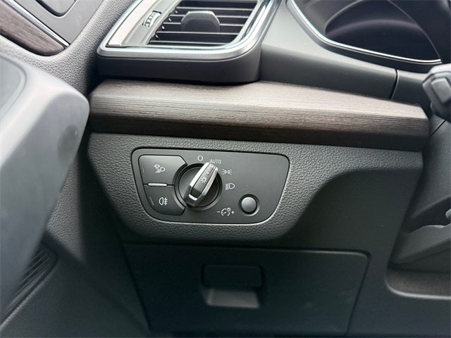 2023 Audi Q5 45 S line Premium quattro