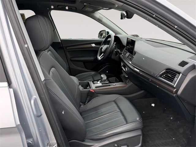 2023 Audi Q5 45 S line Premium quattro