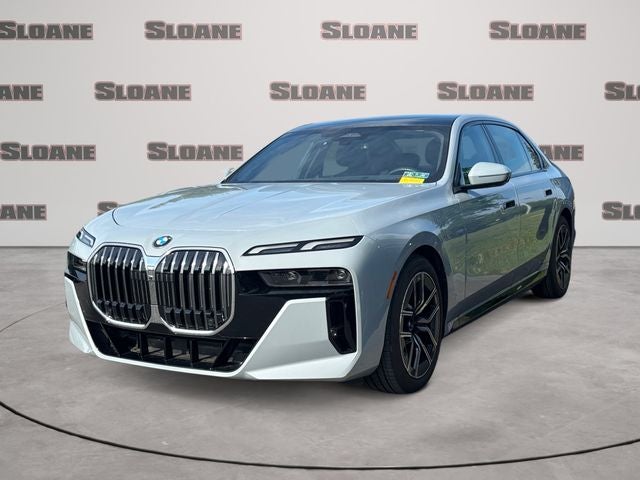 2023 BMW 7 Series 740i