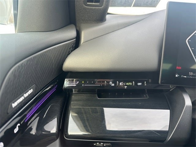 2025 BMW 5 Series 530i xDrive