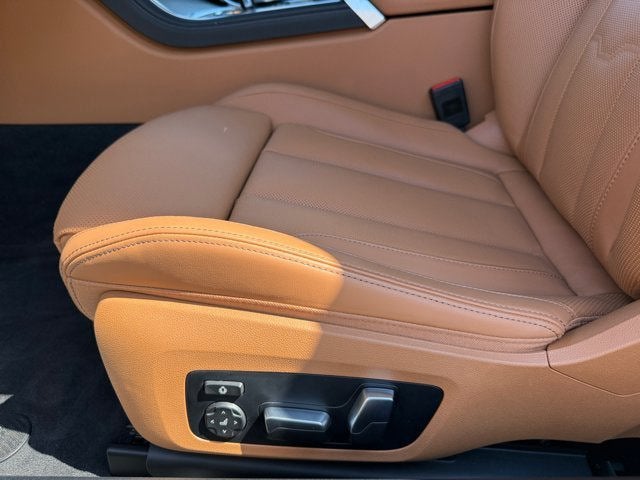 2025 BMW 8 Series M850i xDrive