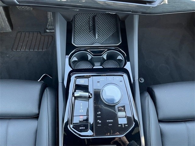 2025 BMW i5 xDrive40