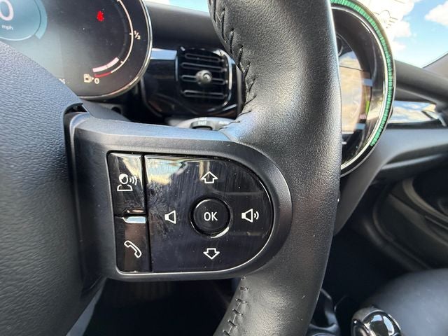2024 MINI Cooper Signature