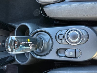 2023 MINI John Cooper Works Base