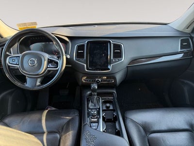 2019 Volvo XC90 T6 Momentum