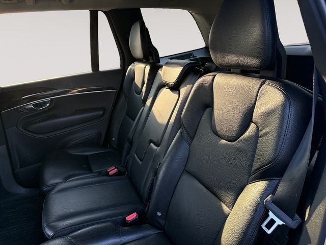 2019 Volvo XC90 T6 Momentum