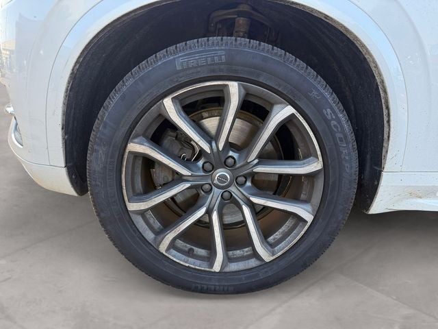 2019 Volvo XC90 T6 Momentum