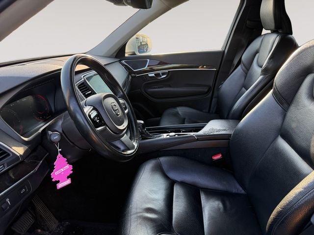 2019 Volvo XC90 T6 Momentum