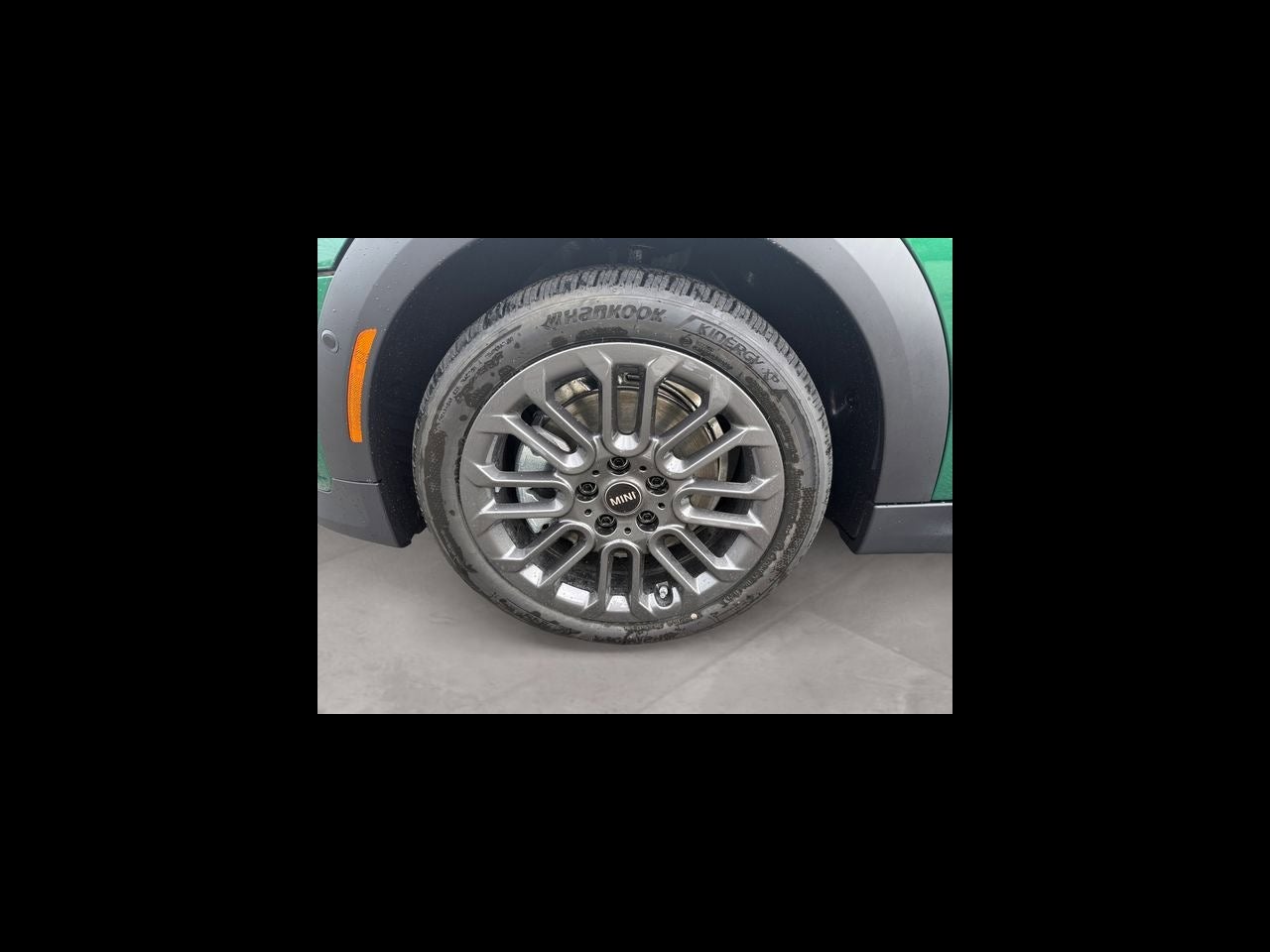2027 MINI 2 DOOR SIGNATURE PLUS