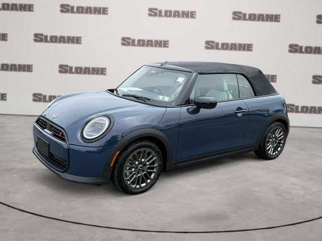 2026 MINI Convertible Cooper S Signature's photo
