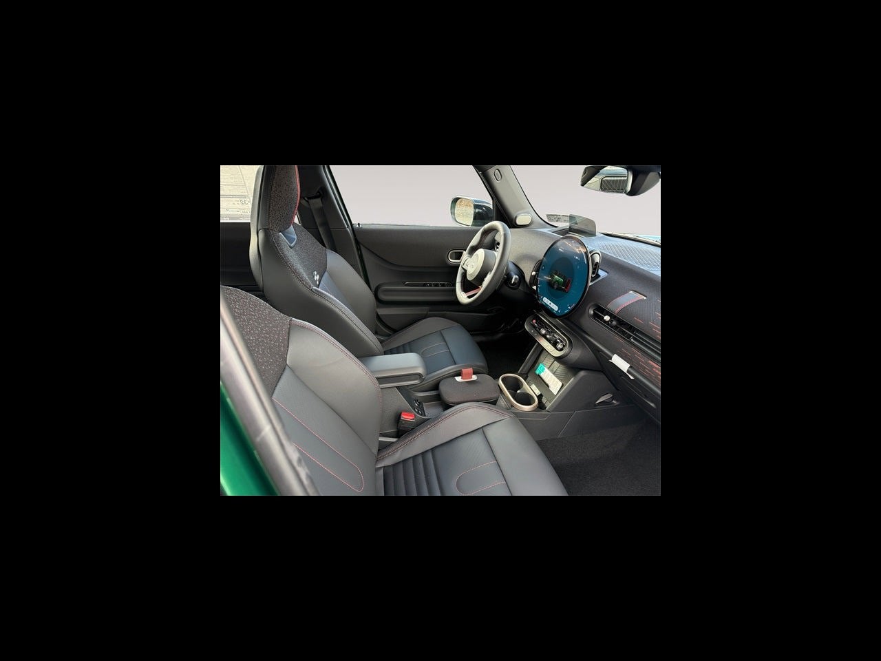 2026 MINI 4 DOOR ICONIC