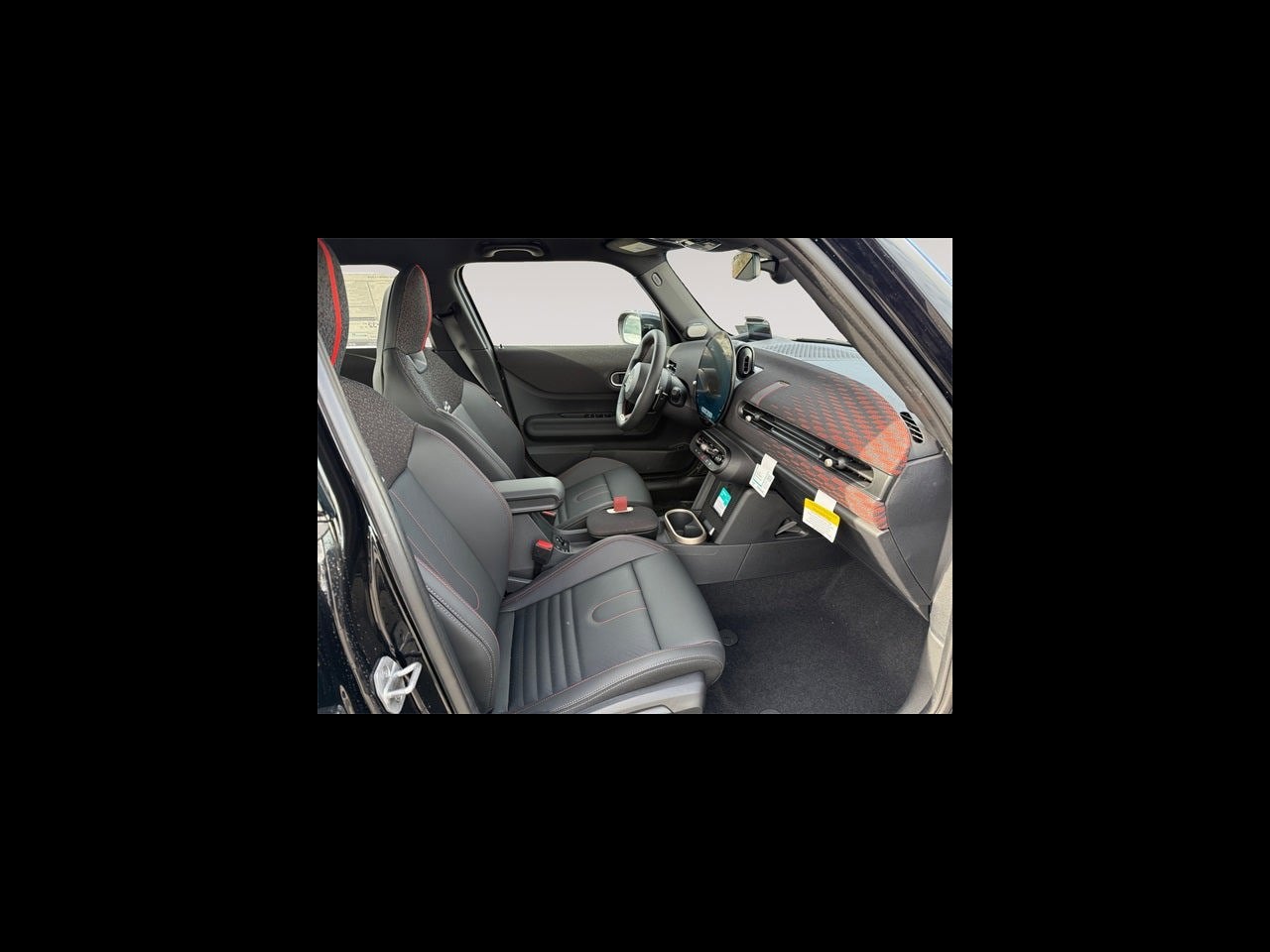 2026 MINI 4 DOOR ICONIC