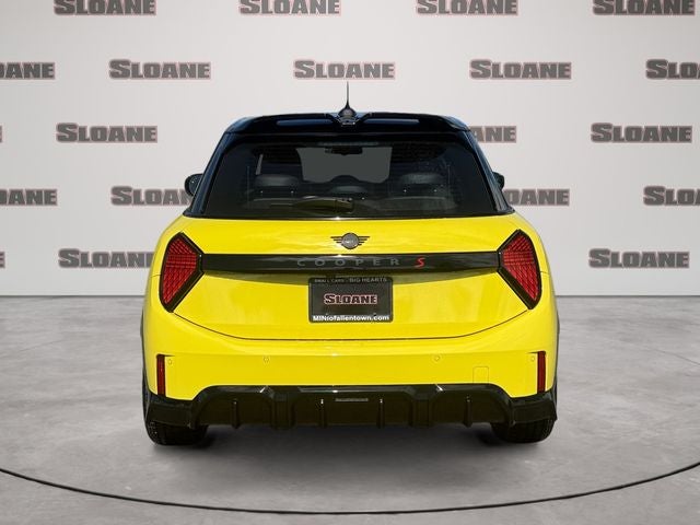 2026 MINI 4 DOOR ICONIC