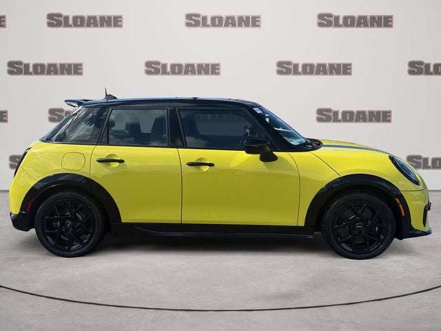 2026 MINI 4 DOOR ICONIC