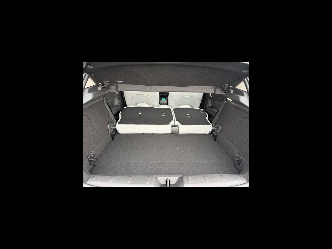 2027 MINI 4 DOOR ICONIC