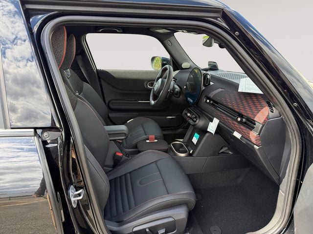 2026 MINI 4 DOOR ICONIC