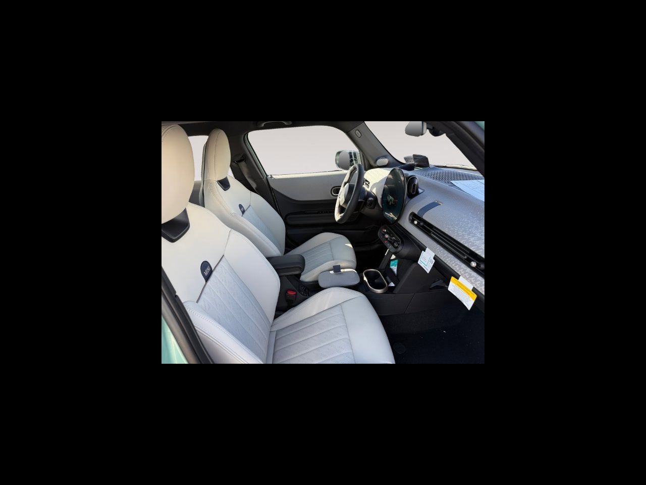 2027 MINI 4 DOOR ICONIC