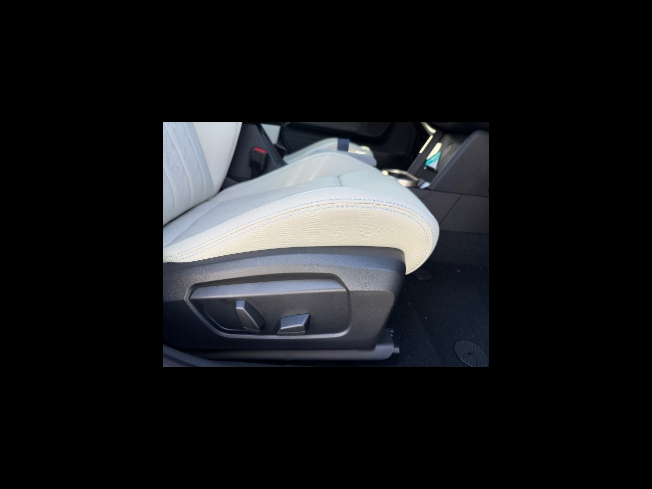 2027 MINI 4 DOOR ICONIC