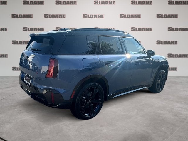 2027 MINI COUNTRYMAN ICONIC