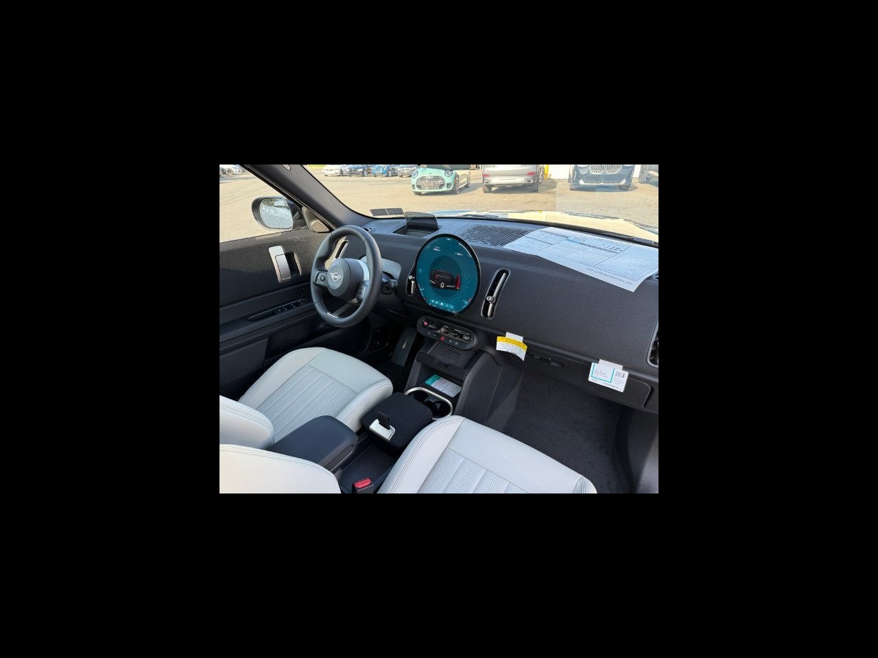 2027 MINI COUNTRYMAN ICONIC