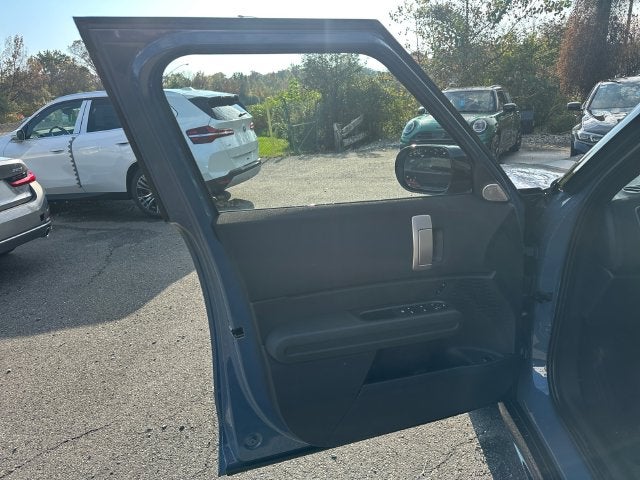 2027 MINI COUNTRYMAN ICONIC