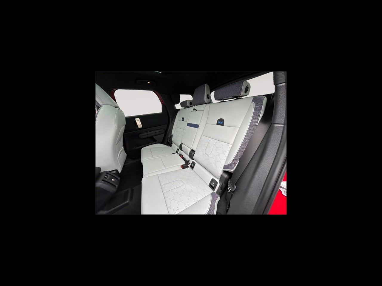 2026 MINI COUNTRYMAN OXFORD EDITION