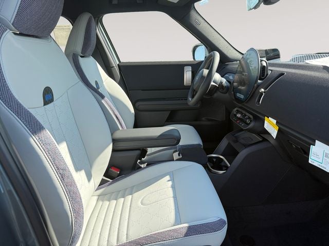 2027 MINI COUNTRYMAN SIGNATURE PLUS