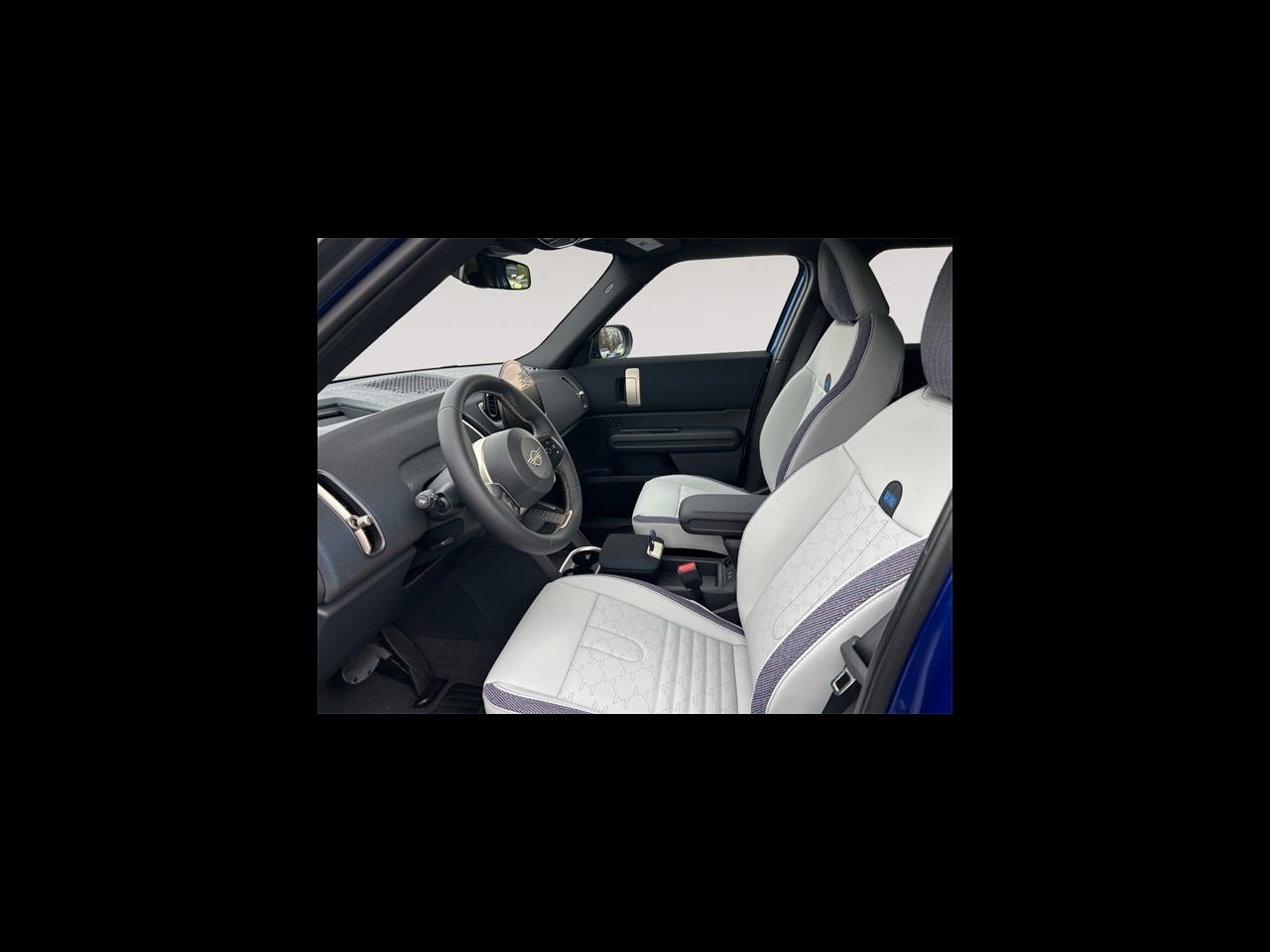 2026 MINI COUNTRYMAN OXFORD EDITION