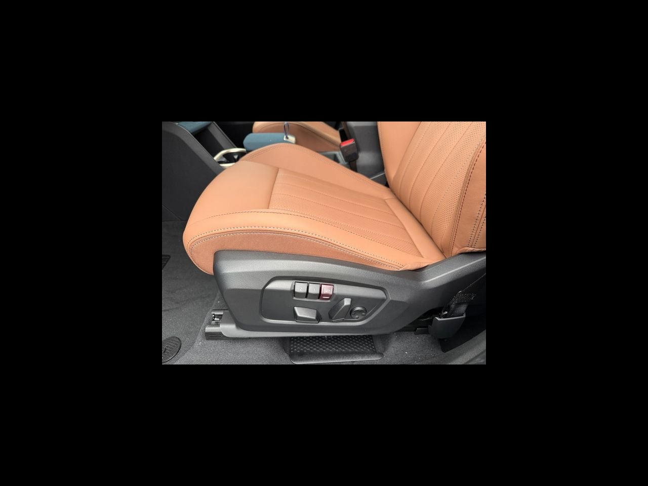2027 MINI COUNTRYMAN ICONIC