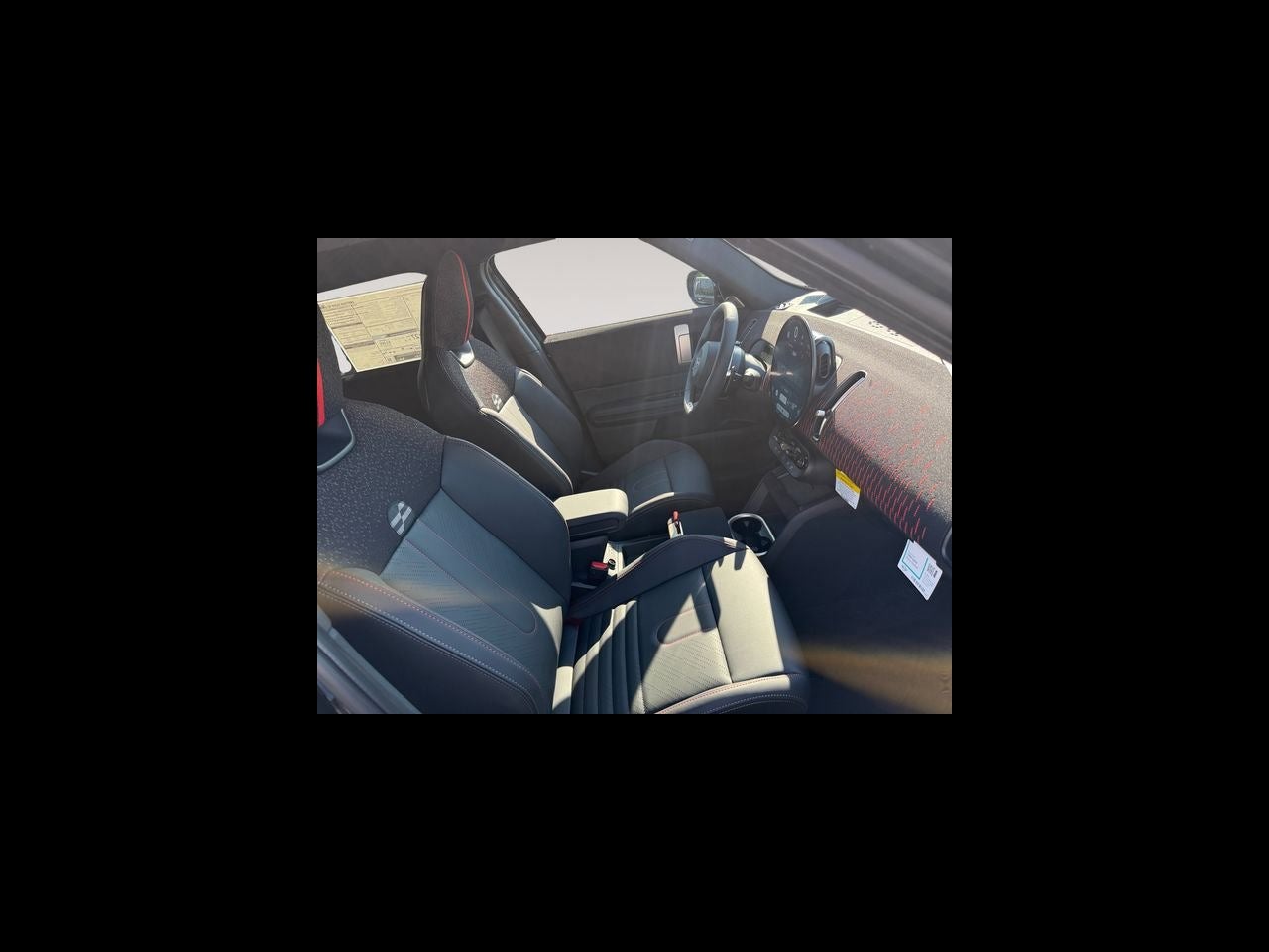 2027 MINI COUNTRYMAN ICONIC