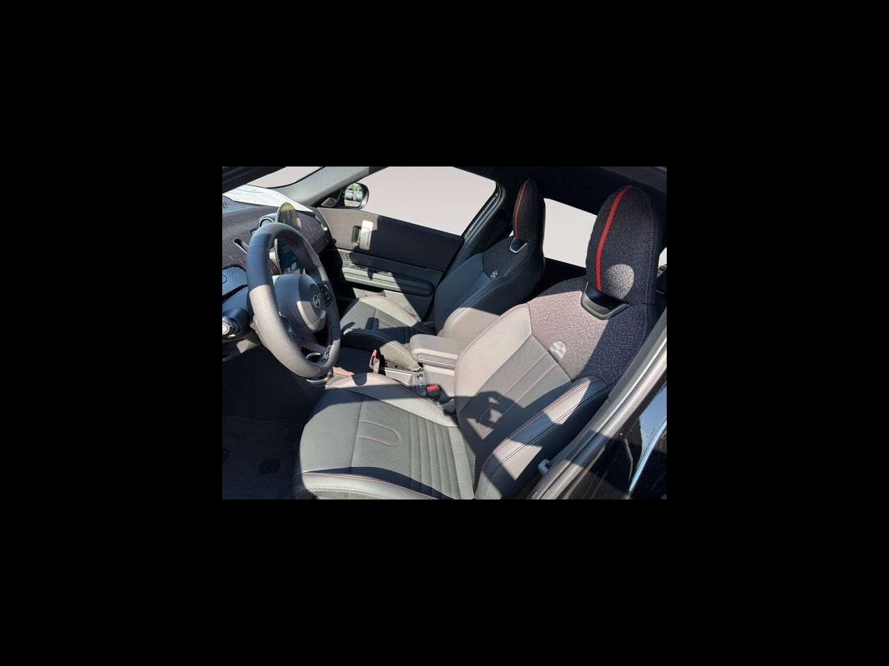 2027 MINI COUNTRYMAN ICONIC