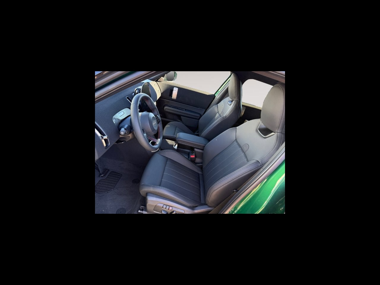 2027 MINI COUNTRYMAN ICONIC