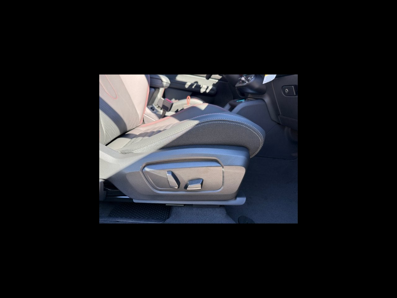 2027 MINI COUNTRYMAN ICONIC