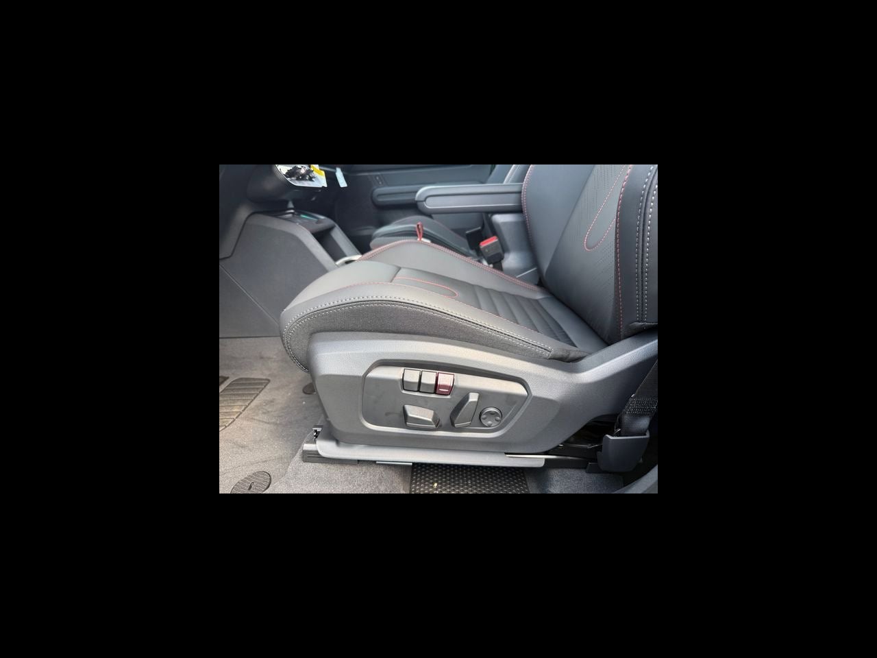 2027 MINI COUNTRYMAN ICONIC