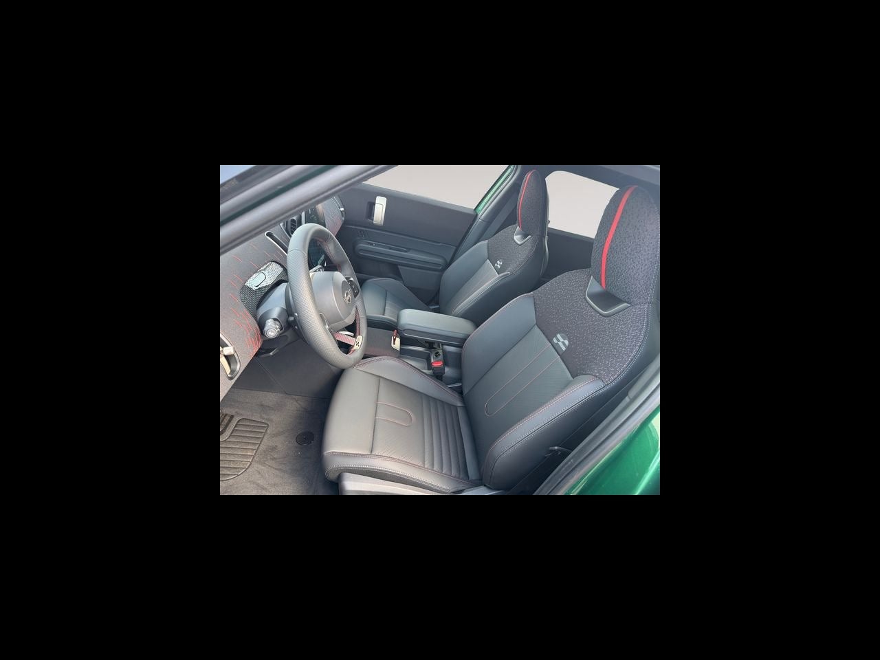 2027 MINI COUNTRYMAN ICONIC